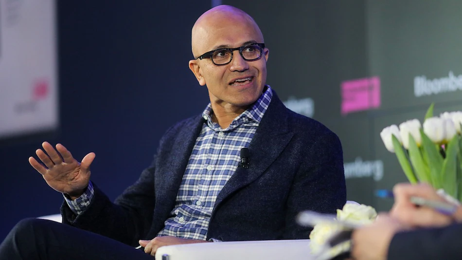 Satya Nadella CEO ของ Microsoft เตือนถึงผลกระทบของอีเมลในช่วงดึกทั้งหมด