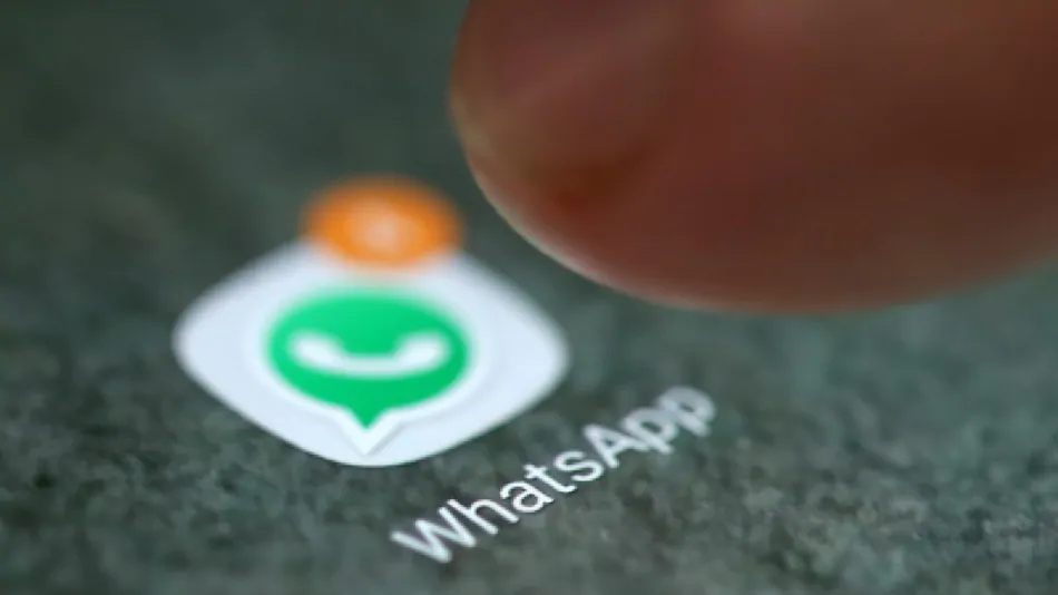 WhatsApp พบข้อจำกัดที่เพิ่มขึ้นสำหรับข้อความที่ส่งต่อ การทดสอบแท็บชุมชนสำหรับผู้ใช้ iOS